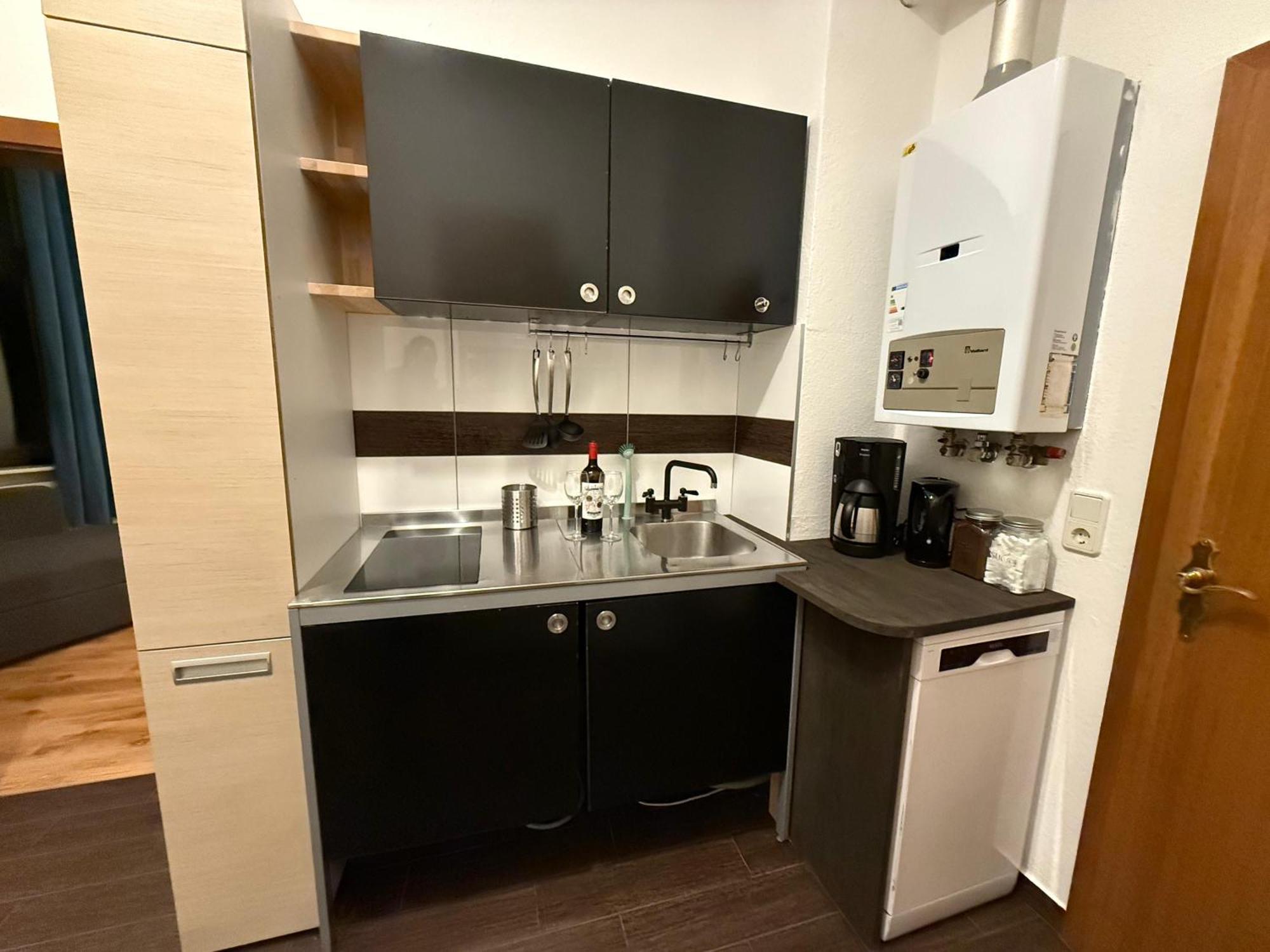 Wu Flats Apartment *