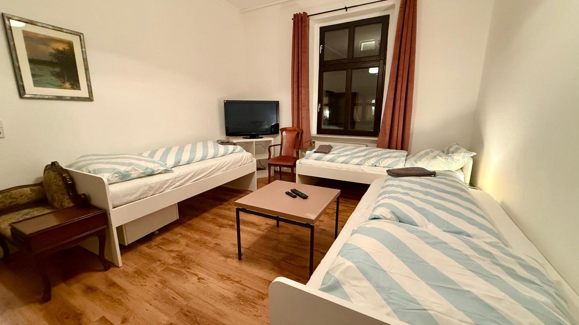 Apartment Wu Flats *